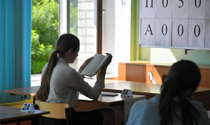 На ЕГЭ по русскому языку в Новороссийске школьникам разрешили пользоваться словарями