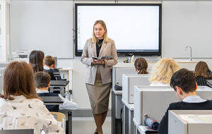 В России не хватает 11 тысяч школьных учителей